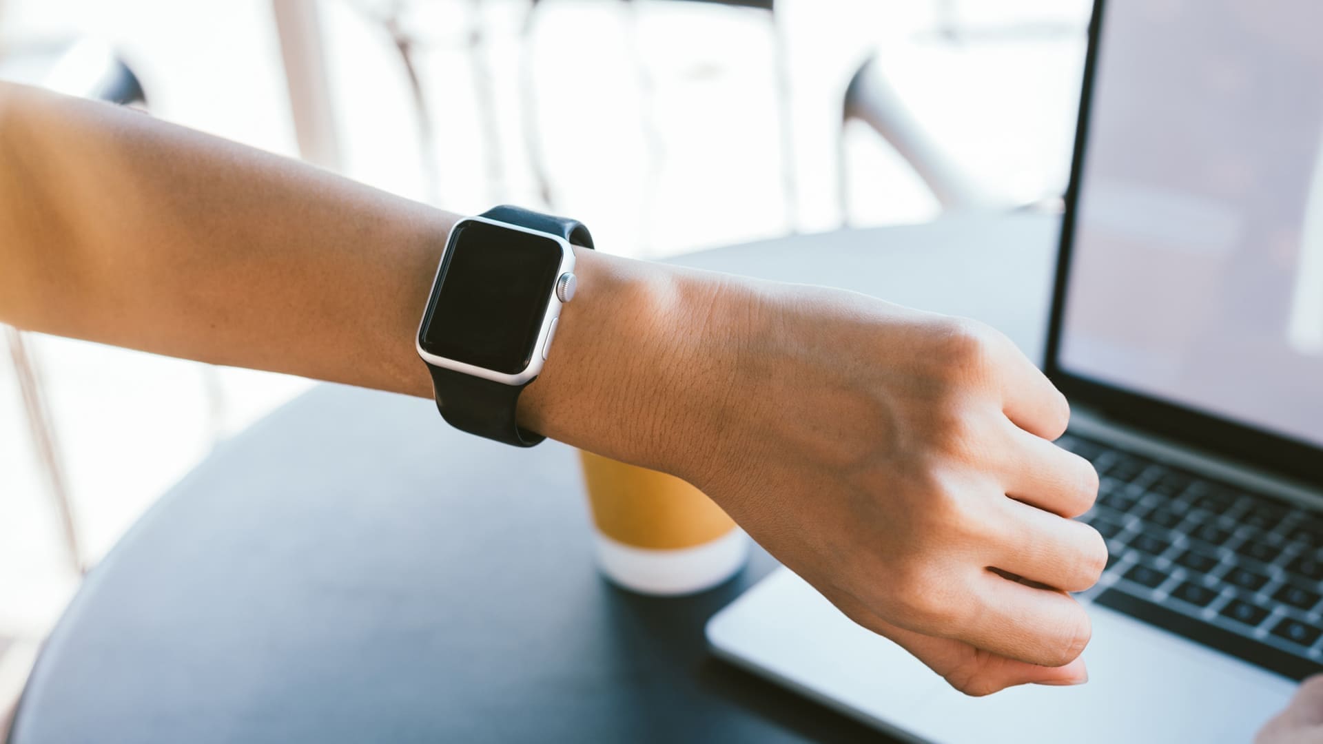 Apple WatchでPC通知を取得する方法