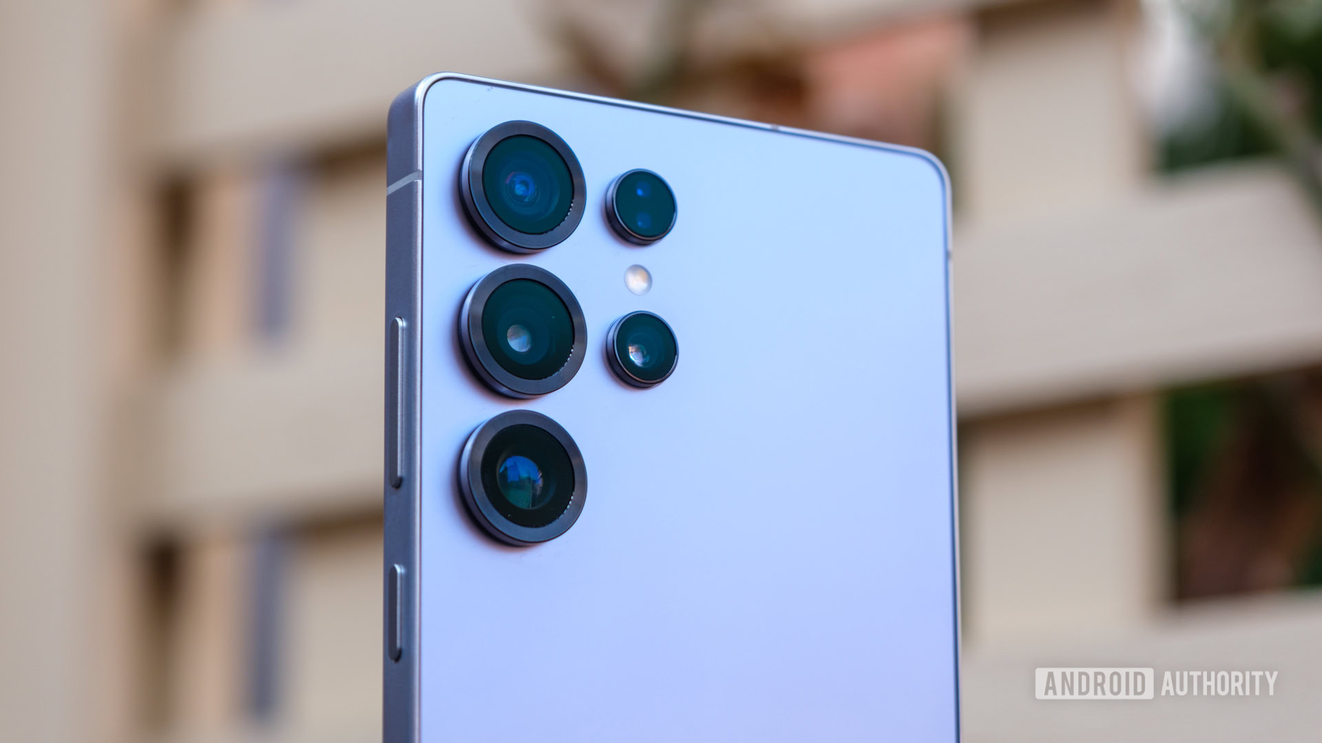 Samsungの電話は最終的に鮮やかな写真プロファイルを提供できますが、悪いニュースがあります