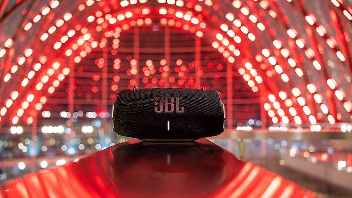 JBL Xtreme4は、限られた時間のために魅力的な価格に落ちます