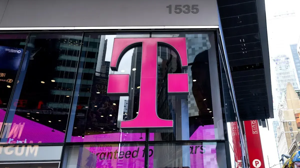 AT&T、5G SA 導入後のダウンロード速度で T-Mobile に劣る