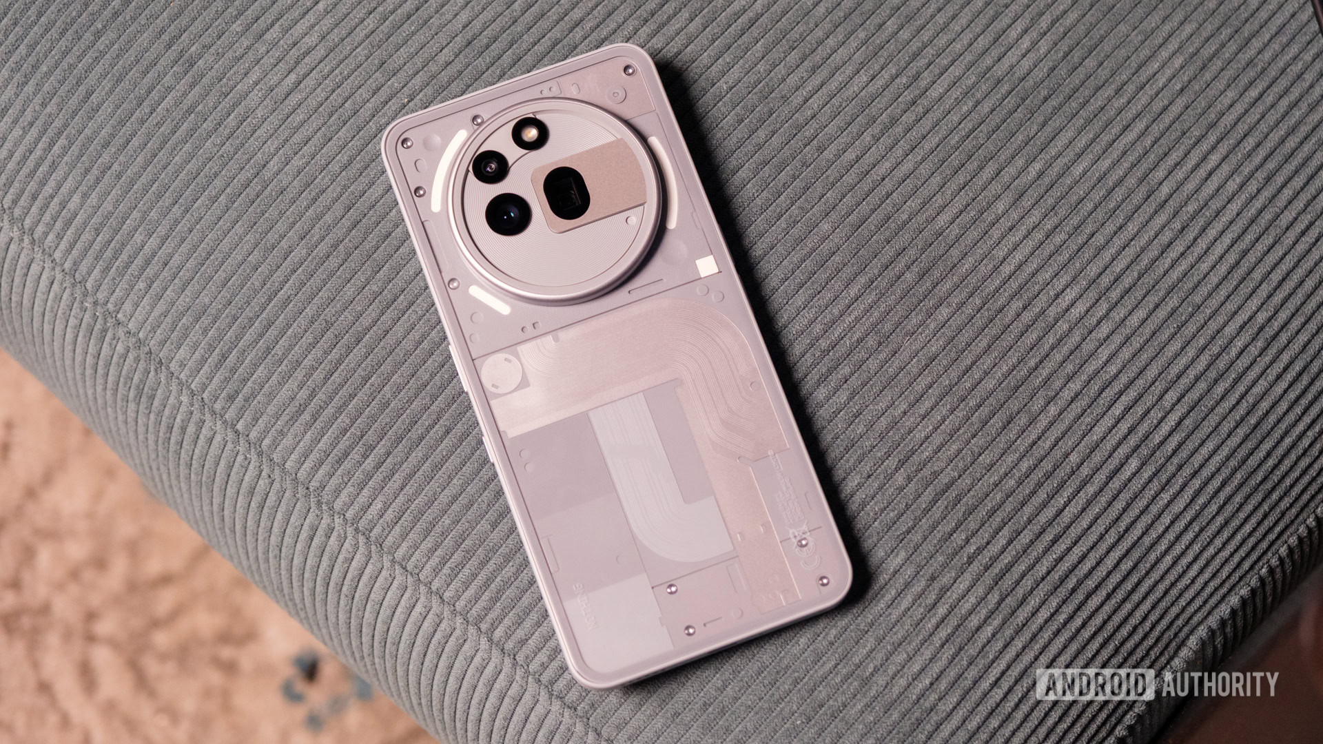 次の携帯電話にブロートウェアをインストールするという同社の動きを正当化しようとするものは何もありません