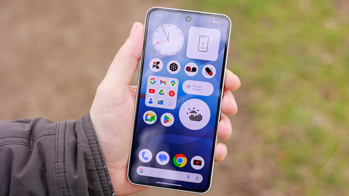 新しい「広告ではない」ロック画面機能をめぐる論争に対処し、説明するものは何もない