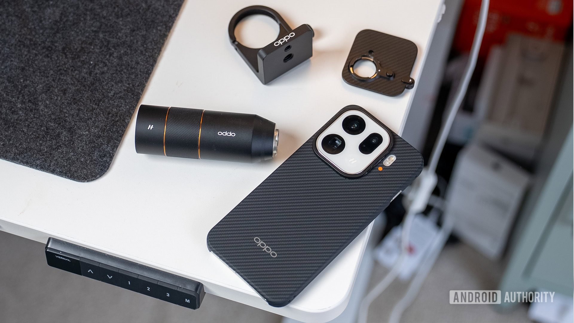 OPPO Find X9 Pro が世界へ: 7,500mAh バッテリー、取り外し可能な 10 倍レンズを搭載した夢の携帯電話