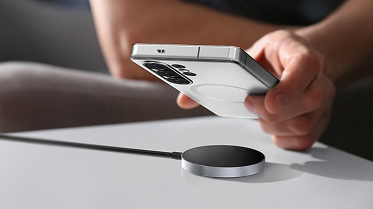 サムスンの新しい Qi2 充電器は、携帯電話が完成する前に準備ができています